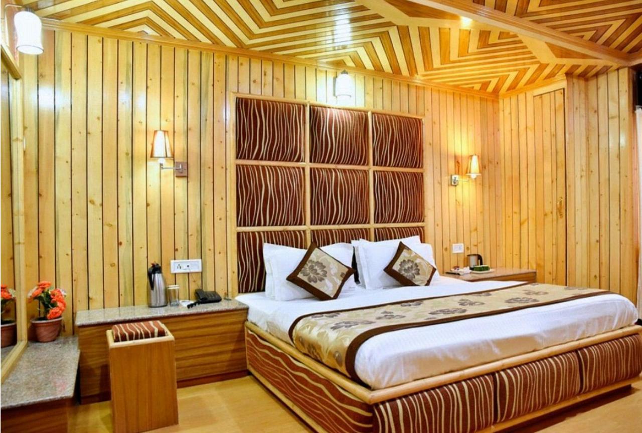 Hotel Chaman Palace Simlá Kültér fotó